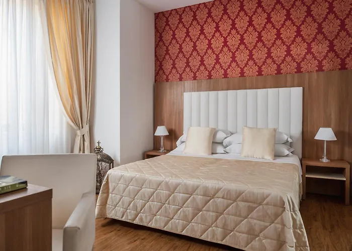 Rossini 1936 - Small & Charming 4* Bolonya